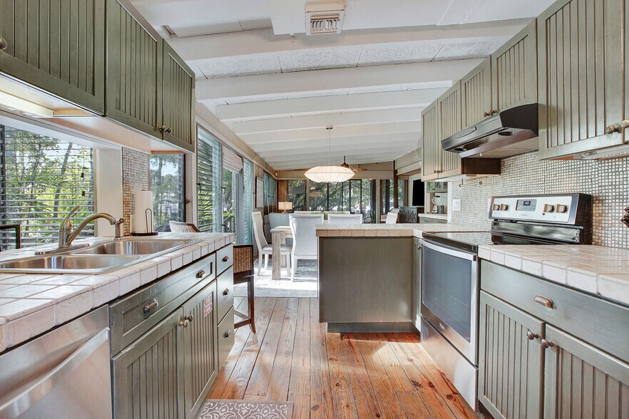 More Photos Of 301 Kennelworth Pl, Fort Lauderdale Specialty For Sale