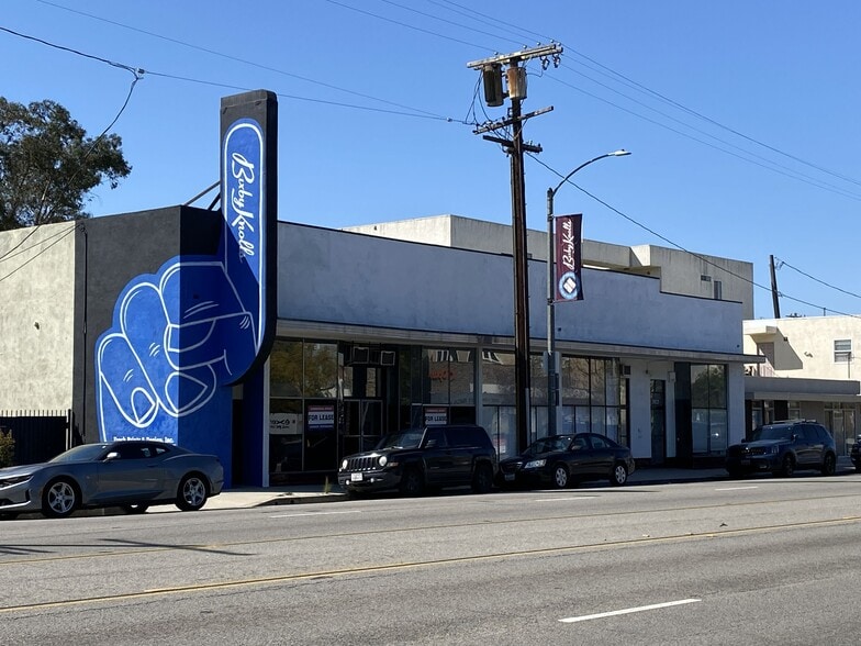 More Photos Of 3923 Long Beach Blvd, Long Beach Storefront For Lease