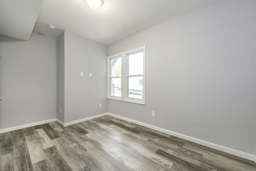 More Photos Of 47 Washington Ave, Nutley Apartments For Lease