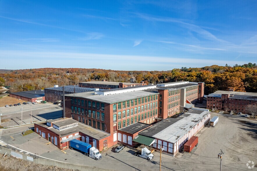 More Photos Of 159 Singleton St, Woonsocket Manufacturing For Lease
