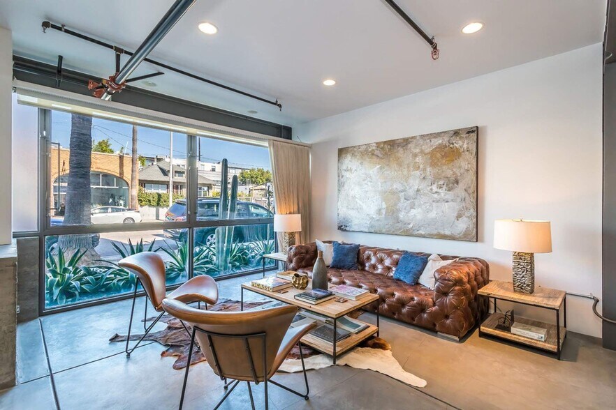 More Photos Of 1212 Abbot Kinney Blvd, Venice Loft Creative Space For Sale