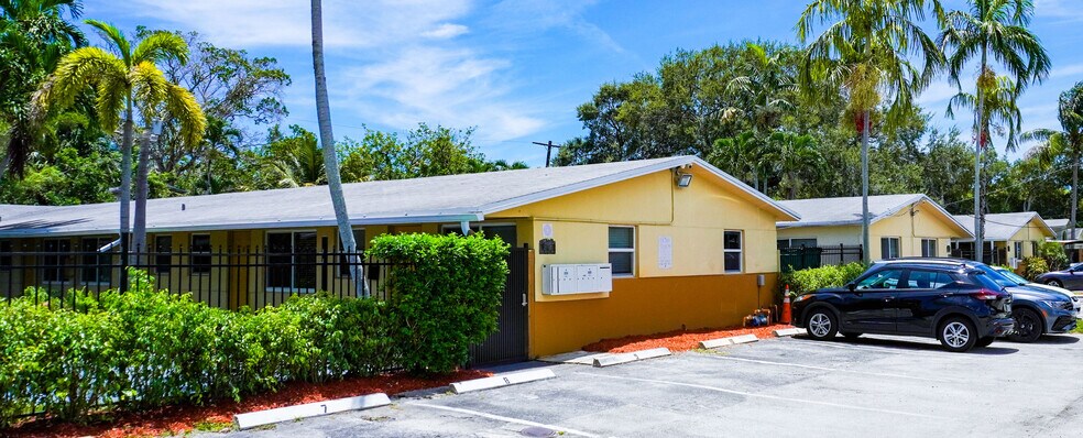 More Photos Of 700 SW 15th Ave, Fort Lauderdale Apartments For Sale