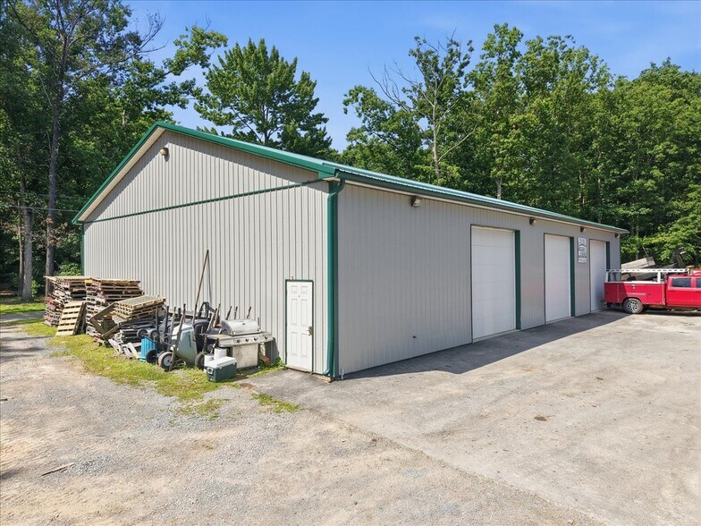 More Photos Of 1399 Purdytown Tpke, Hawley Specialty For Sale