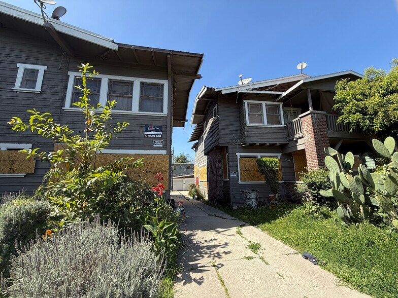 More Photos Of 801-807 Waterloo St, Los Angeles Land For Sale
