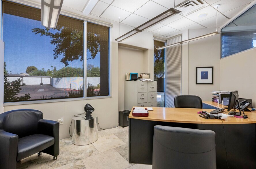 More Photos Of 10930 N Tatum Blvd, Phoenix Medical For Sale