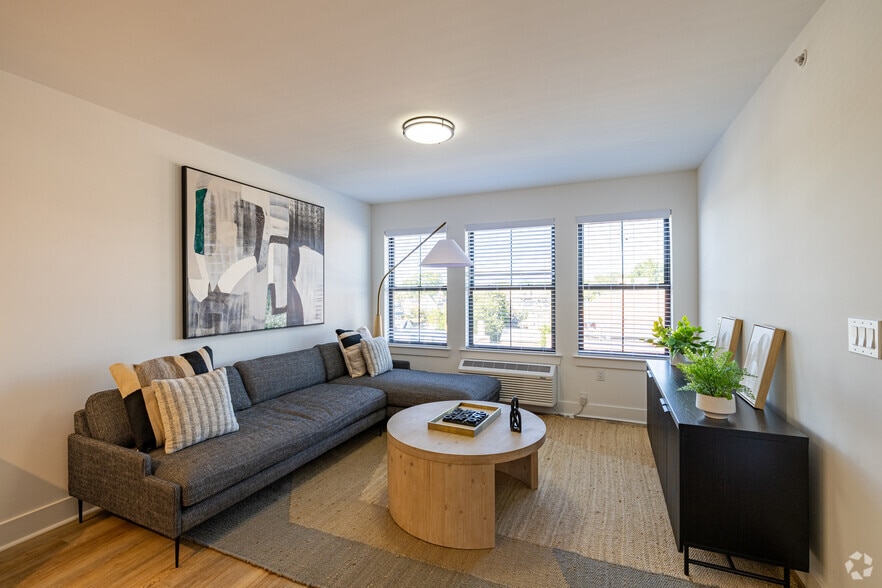 More Photos Of 10 W Westfield Ave W, Roselle Park Apartments For Lease