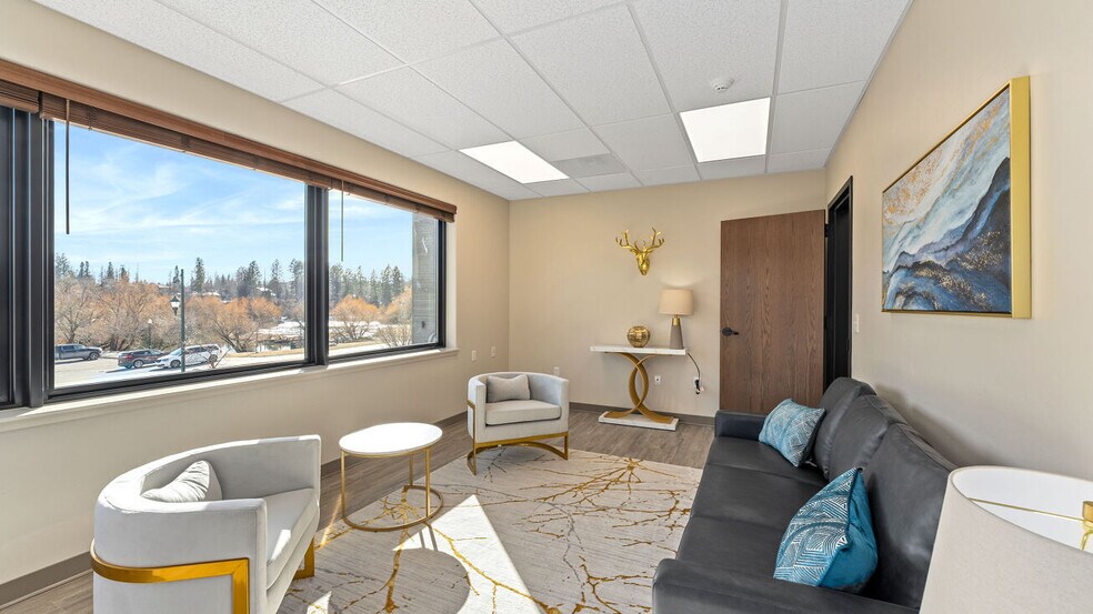 More Photos Of 100 2nd St E, Whitefish Office For Lease