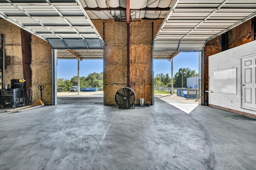 More Photos Of 1305 Dunbar Rd, Cayce Service For Lease