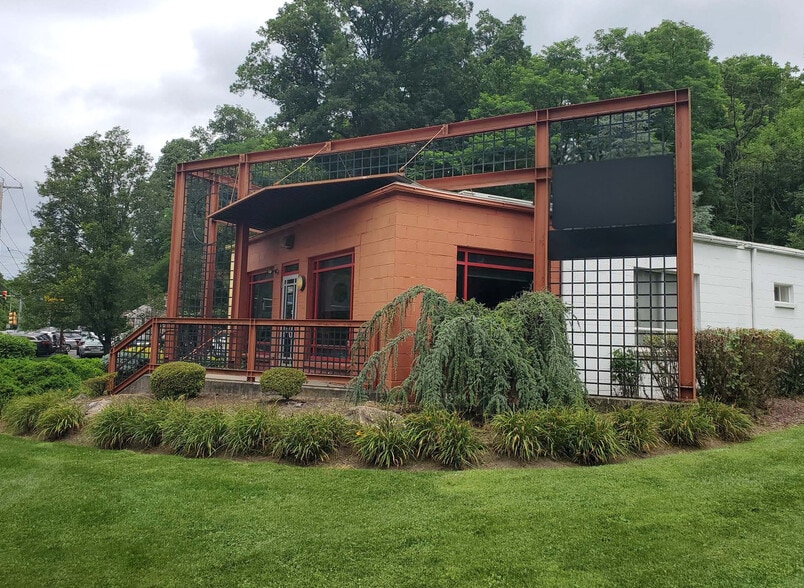 Primary Photo Of 4122 Nazareth Pike, Bethlehem Freestanding For Sale