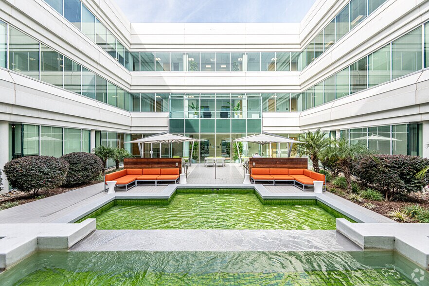 More Photos Of 2105 S Bascom Ave, Campbell Medical For Lease