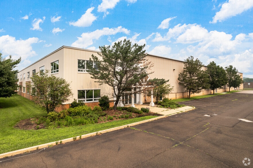 Primary Photo Of 10551 Decatur Rd, Philadelphia Warehouse For Lease