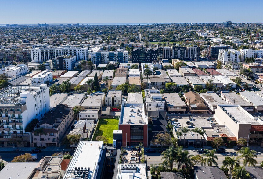 More Photos Of 3637 Motor Ave, Los Angeles Loft Creative Space For Sale