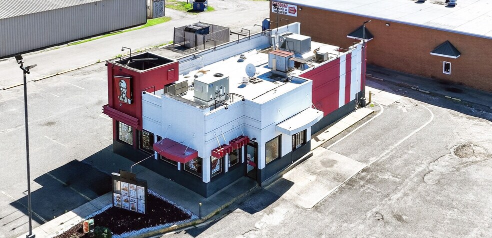 Primary Photo Of 1000 MO-25, Malden Freestanding For Lease