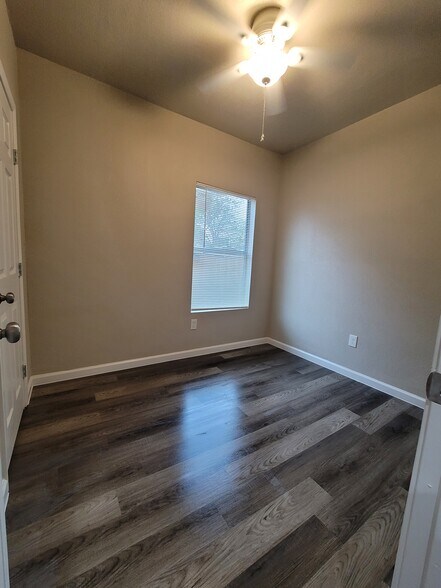 More Photos Of 1714 W Salinas St, San Antonio Apartments For Sale