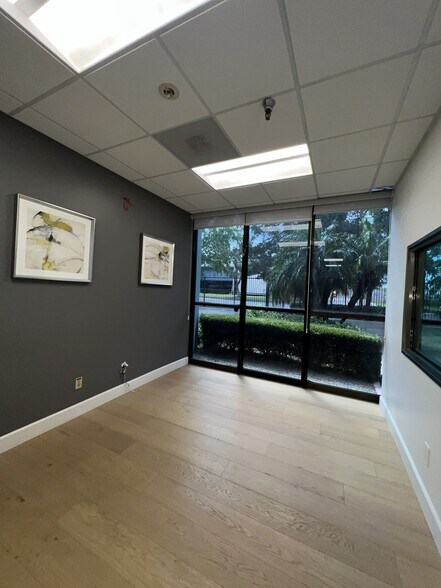 More Photos Of 3501 W Garry Ave, Santa Ana Warehouse For Lease