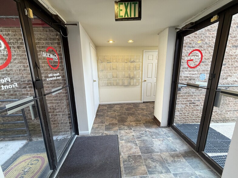 More Photos Of 303-309 S Main St, Bel Air Office For Lease