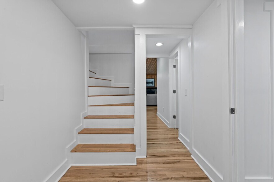 More Photos Of 122 Highlands View Rd, Highlands Specialty For Sale