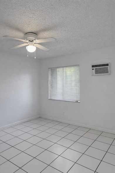 More Photos Of 5475 NE 1st Ave, Miami Multifamily For Sale