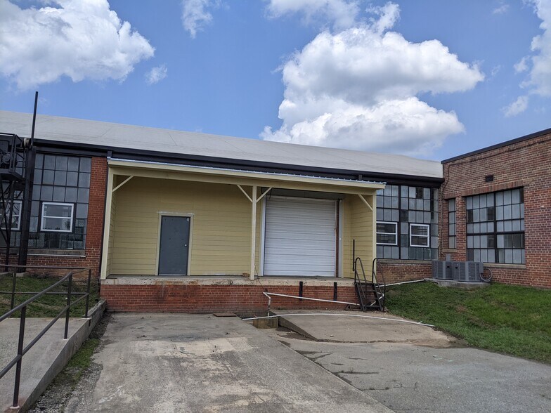 More Photos Of 206 Bruce St, Greensboro Warehouse For Lease