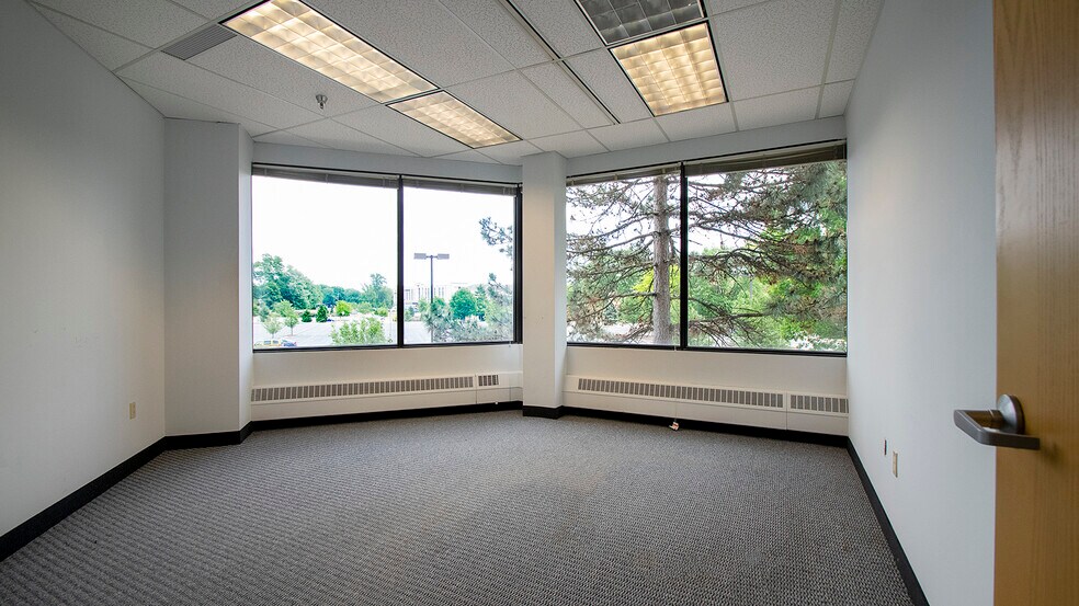 More Photos Of 24950-25000 Country Club Blvd, North Olmsted Unknown For Sale