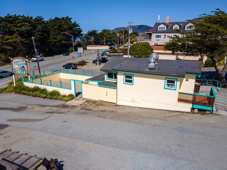 More Photos Of 8465 Cabrillo Hwy, Montara Restaurant For Sale