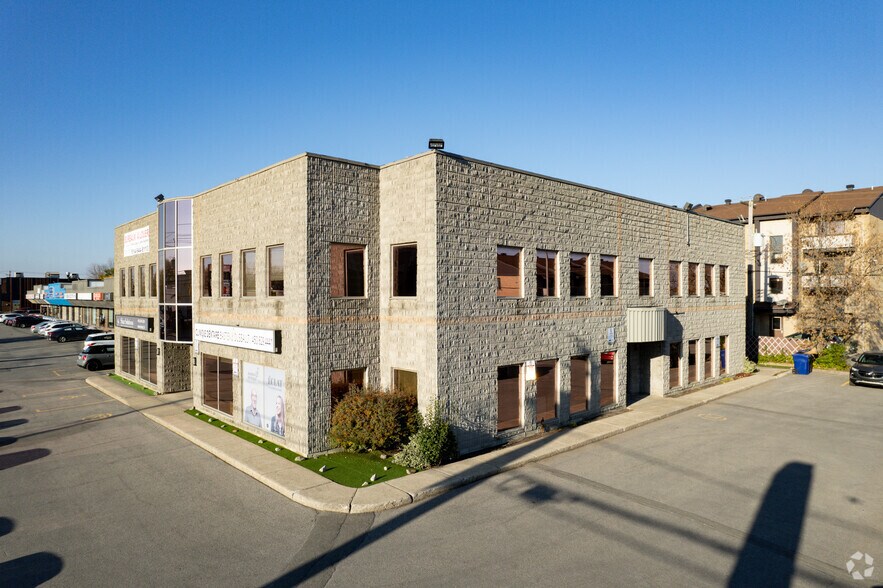 More Photos Of 4707 Boul Des Laurentides, Laval Office For Sale