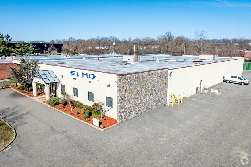 More Photos Of 1478 Old Country Rd, Plainview Manufacturing For Sale