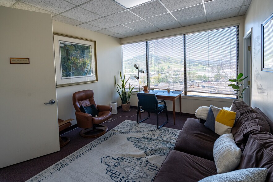 More Photos Of 24 Professional Center Pky, San Rafael Medical For Sale
