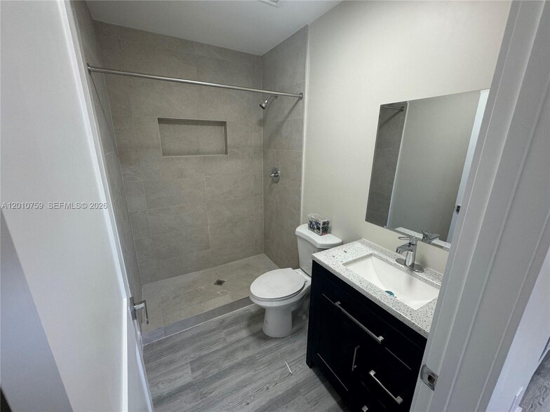 More Photos Of 205 NW 159th St, Miami Multifamily For Sale