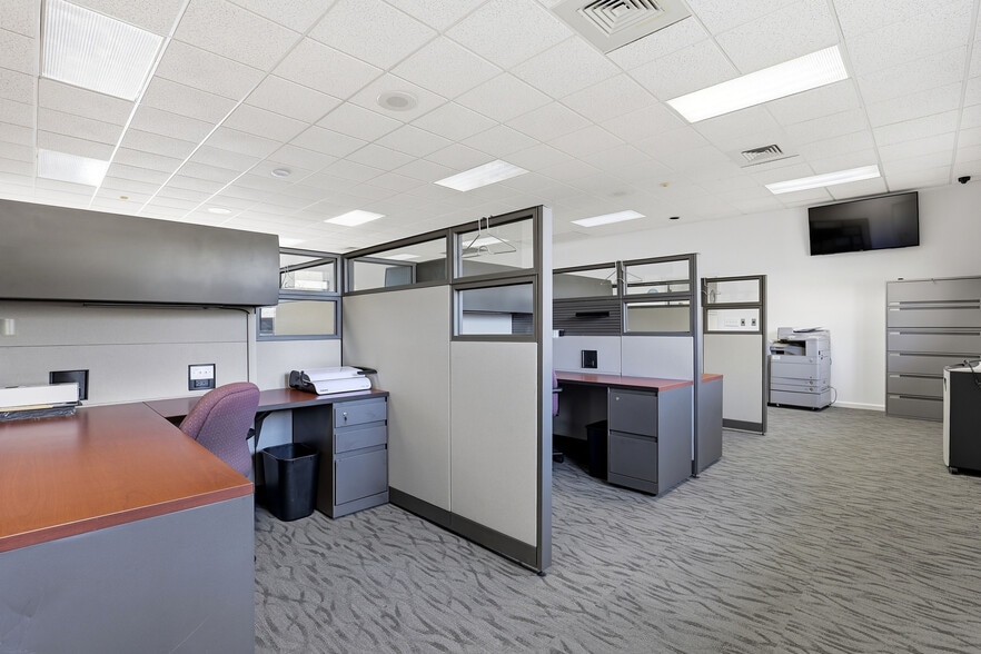 More Photos Of 2857 Hull Rd, Kinston Office For Sale