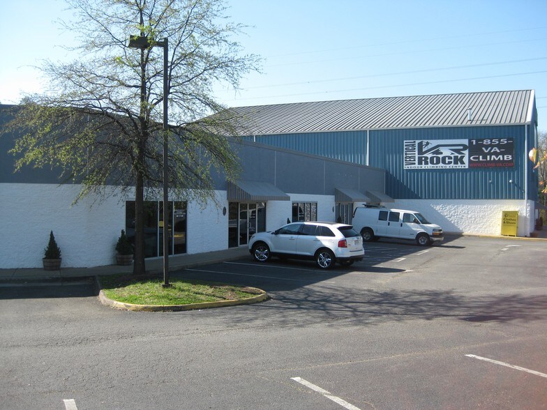 More Photos Of 10217-10225 Nokesville Rd, Manassas Restaurant For Lease