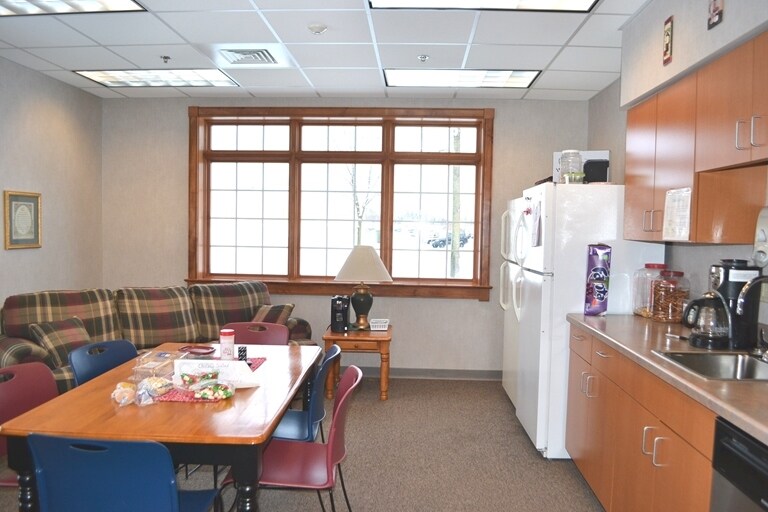 More Photos Of 670 Cormier Rd, Green Bay Medical For Sale