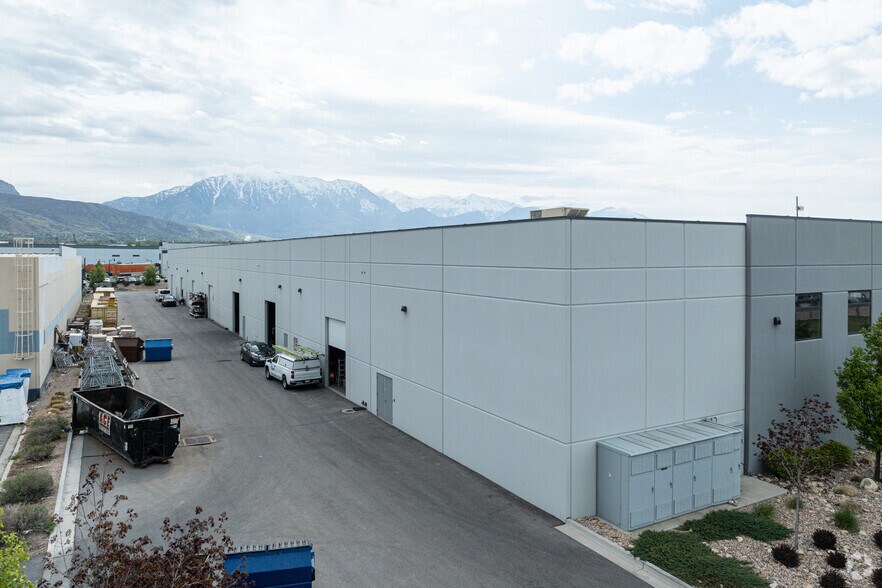 More Photos Of 142 N 1800 W, Lindon Warehouse For Lease