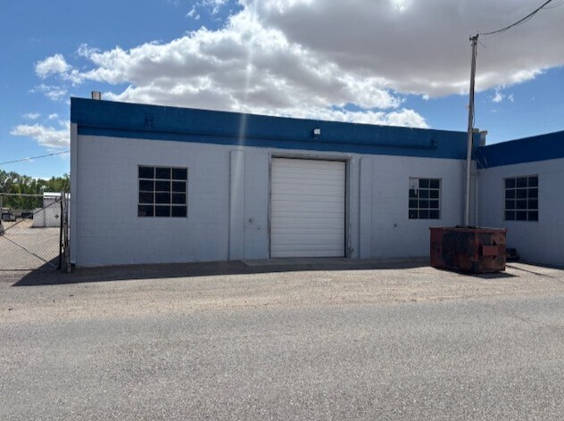 More Photos Of 800 E River Rd, Belen Auto Repair For Lease