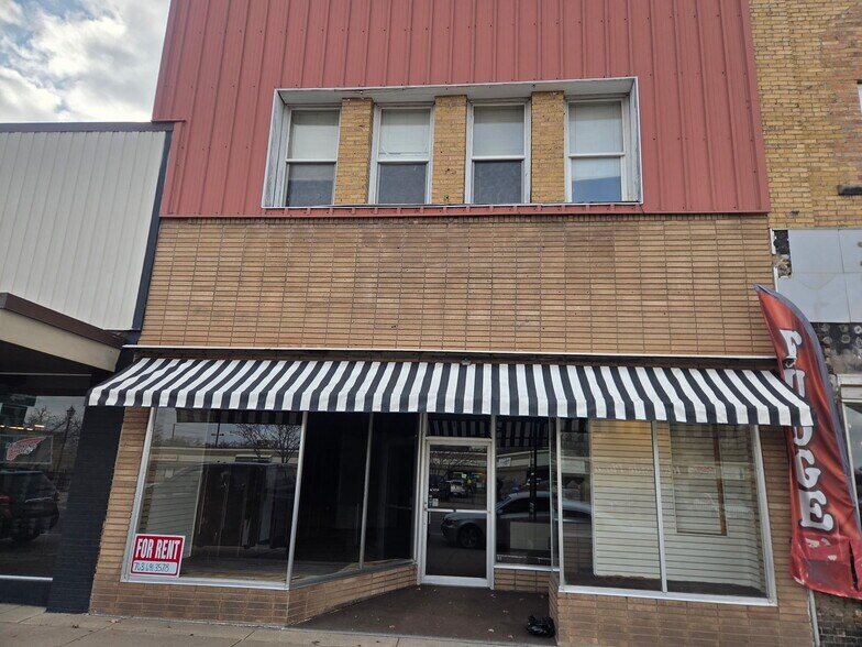 Primary Photo Of 111 N Rum River Dr, Princeton Storefront Retail Residential For Lease