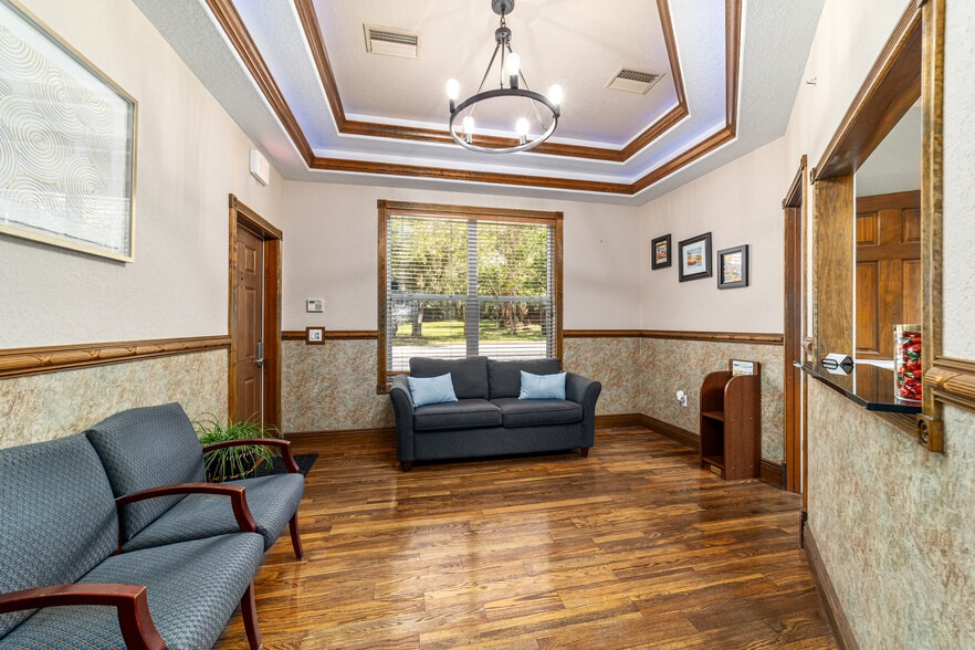 More Photos Of 434 SW 14 St, Ocala Office Residential For Sale