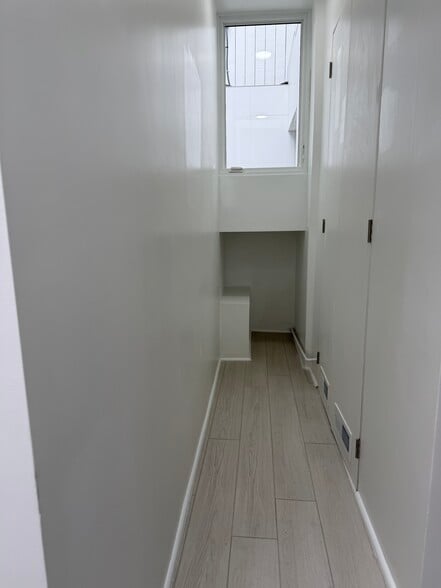 More Photos Of 3516 Sacramento St, San Francisco Storefront Retail Office For Lease