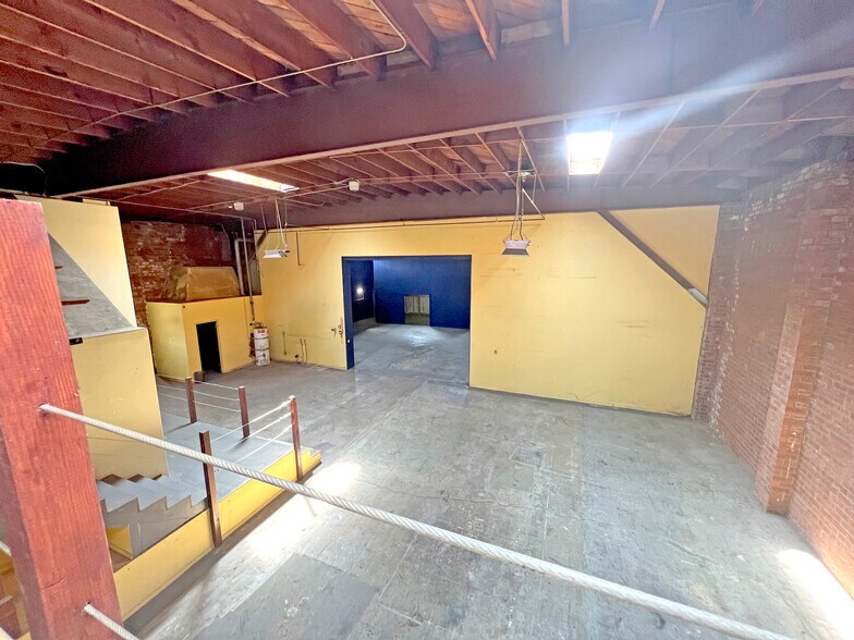More Photos Of 401 N La Brea Ave, Inglewood Warehouse For Lease