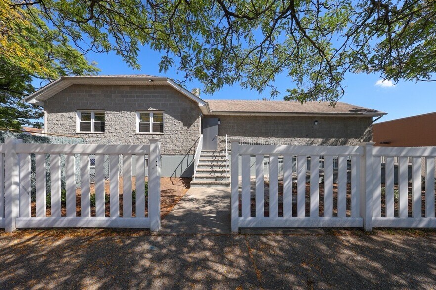 More Photos Of 472 Netherland Ave, Staten Island Healthcare For Sale