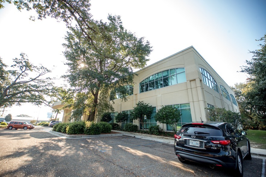 More Photos Of 1721 Medical Park Dr, Biloxi Medical For Lease