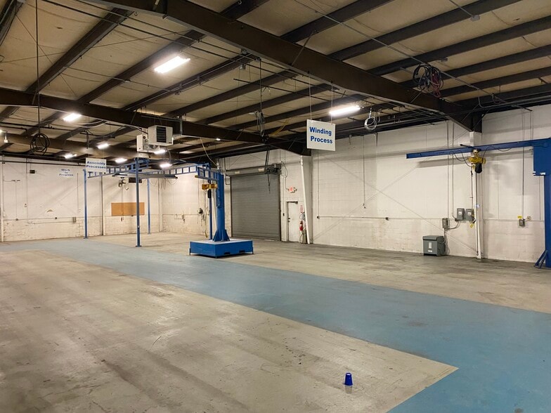 More Photos Of 8450 E 47th St, Indianapolis Warehouse For Sale