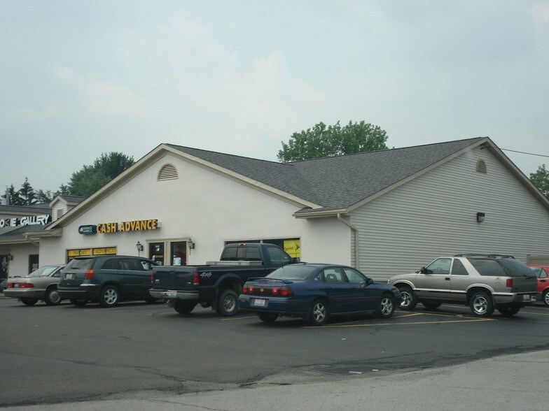 More Photos Of 3001-3061 Elm Rd NE, Warren Unknown For Lease