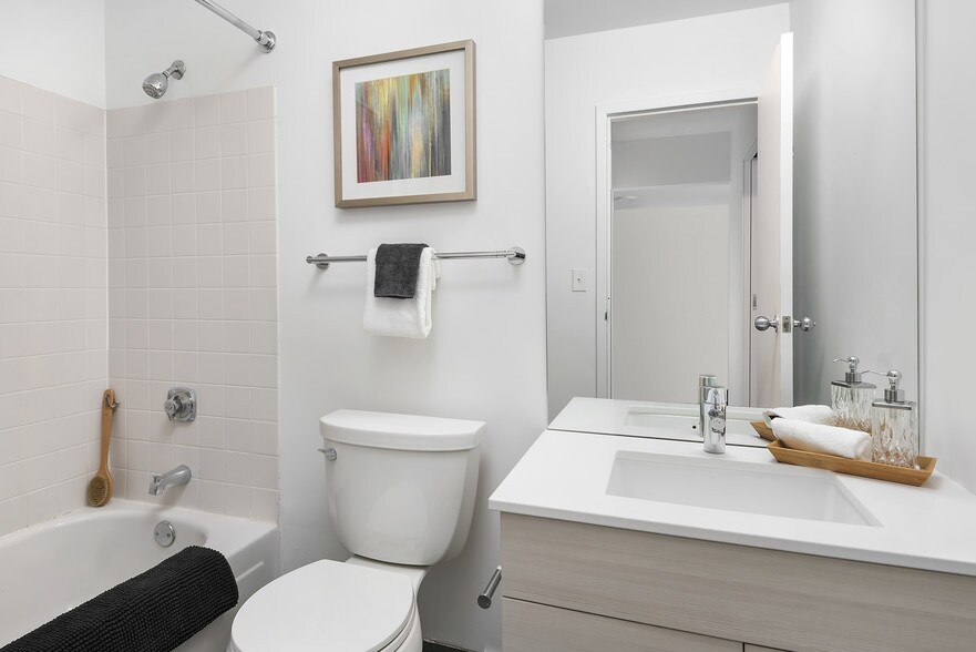 More Photos Of 420 E Ohio St, Chicago Apartments For Sale