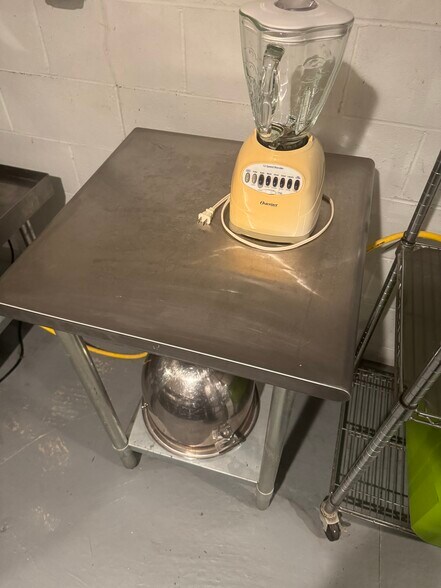 More Photos Of W6825 County Road O, Hortonville Specialty For Sale