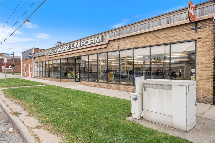 More Photos Of 4711 State Rd, Cleveland Storefront For Sale