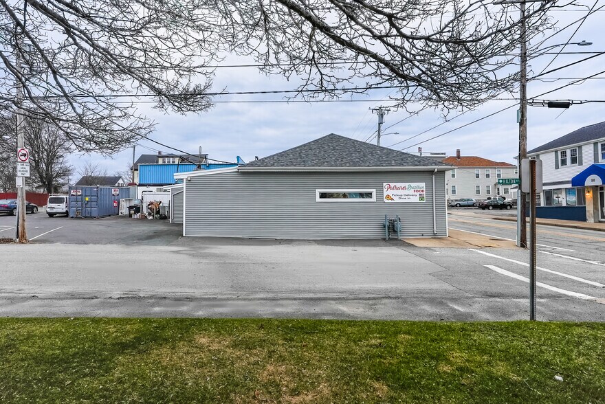 More Photos Of 77-79 Main Rd, Tiverton Restaurant For Sale