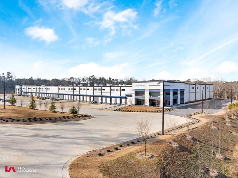 More Photos Of 5001 N Commerce Dr, College Park Warehouse For Lease