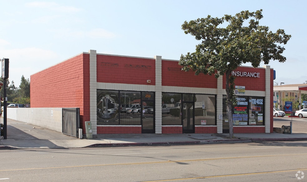 More Photos Of 259 W Washington Ave, Escondido Storefront For Lease
