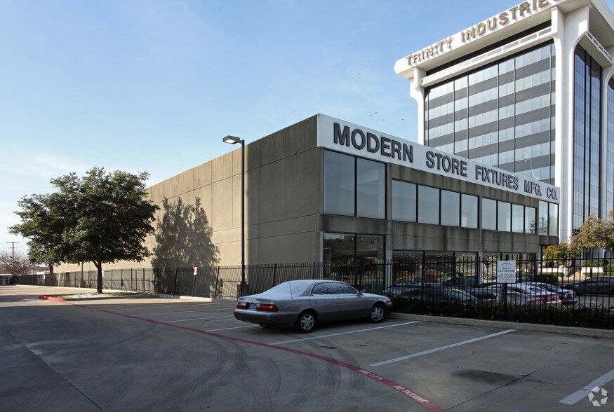 More Photos Of 2525 N Stemmons Fwy, Dallas Unknown For Lease