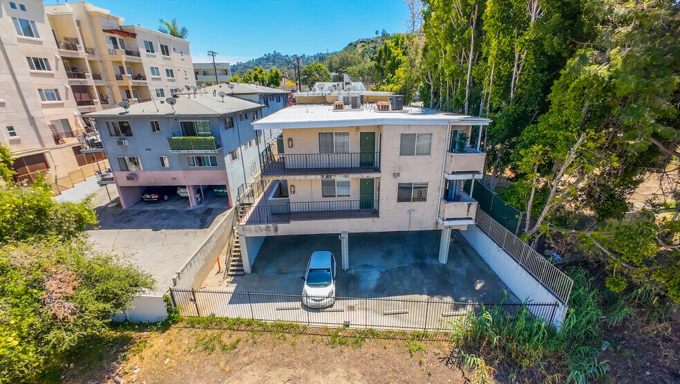 More Photos Of 4248 Arch Dr, Studio City Apartments For Sale